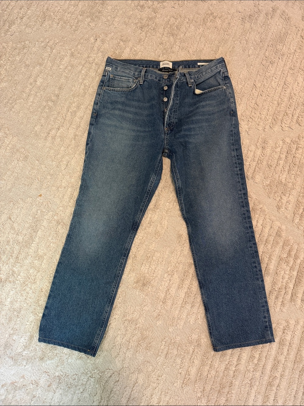 Citizens Of Humanity Straight-Leg Jeans in Dark Blue Wash